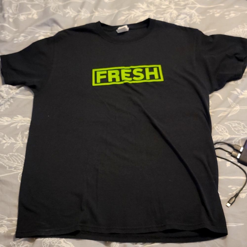 Mens "FRESH" tee Shirt